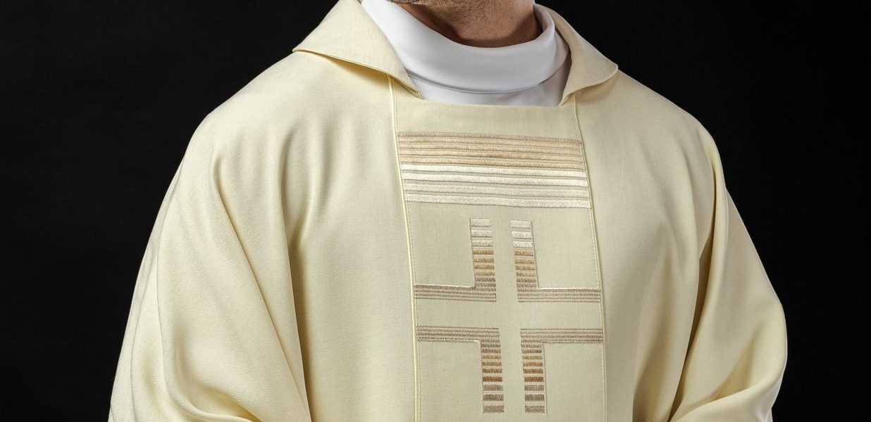 HaftinaUSA: Quality, Elegance, and Spiritual Connection